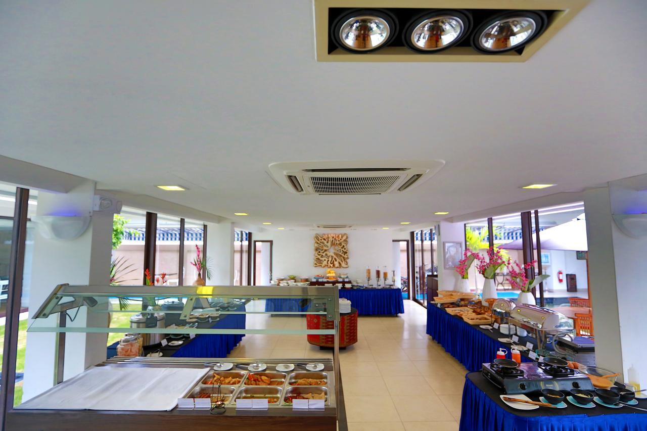 Pantai Indah Lagoi Bintan Buitenkant foto