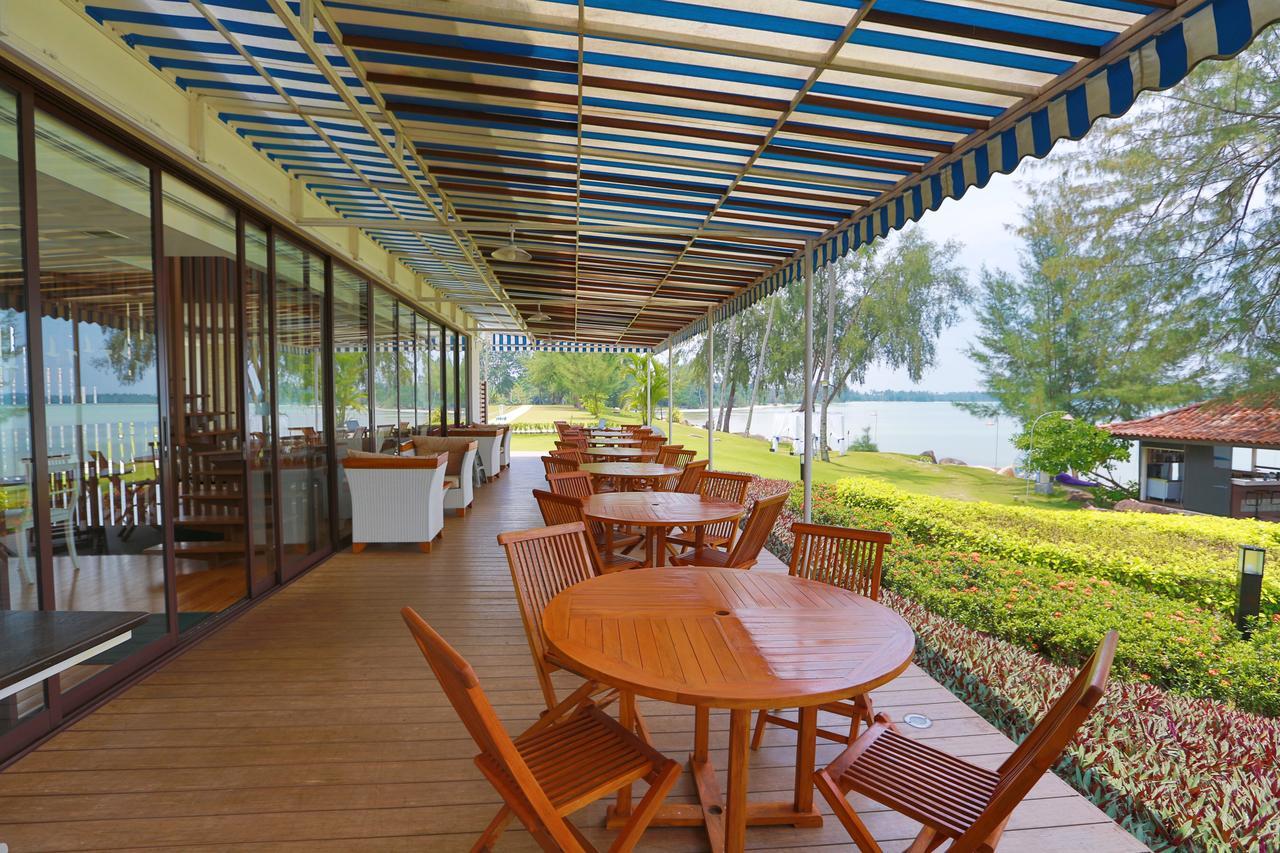 Pantai Indah Lagoi Bintan Buitenkant foto